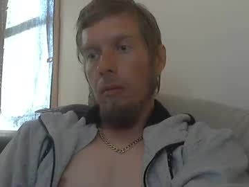 See 2small4you83 online Now @ fapping.uk