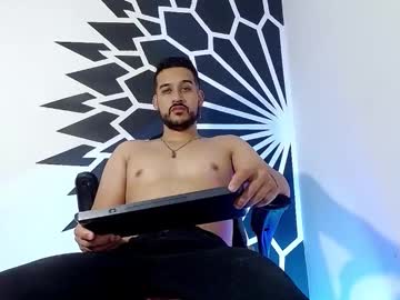 See _christopher_dennis_ online Now @ fapping.uk