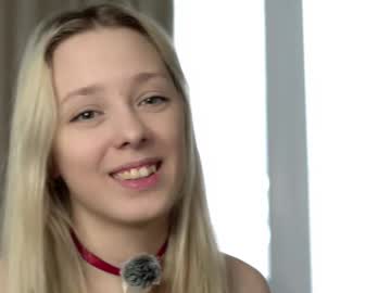 See A__mother_of_dragons online Now @ fapping.uk