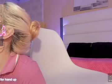 See Amorkiss_ online Now @ fapping.uk