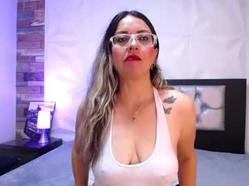 See Azaahara_ online Now @ fapping.uk