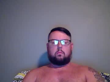 See Bowtieguy84 online Now @ fapping.uk