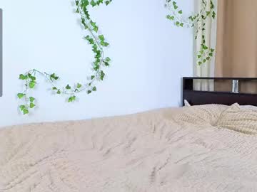 See Candy_flosse online Now @ fapping.uk