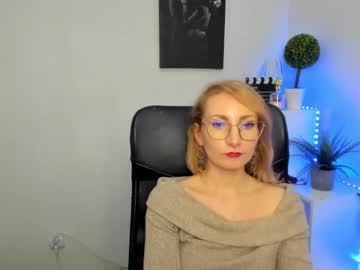 See Cinderellamoon online Now @ fapping.uk