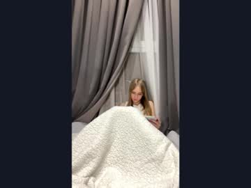 See Crystalpinnt online Now @ fapping.uk