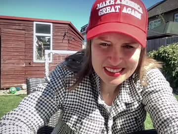 See Eatmypie69 online Now @ fapping.uk