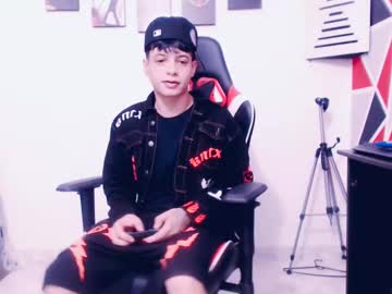 See Indomitablebeast online Now @ fapping.uk