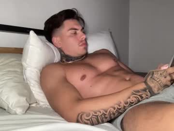 See Johnafterdark online Now @ fapping.uk
