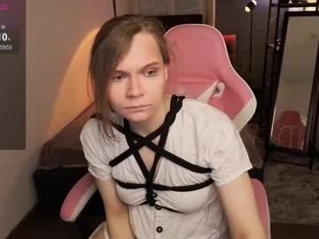 See Loral_avery online Now @ fapping.uk