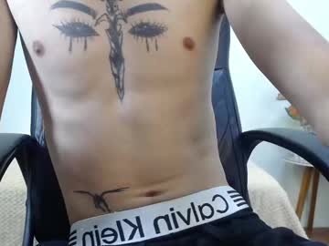 See Lucasssmith11 online Now @ fapping.uk