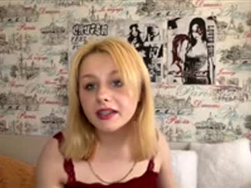 See Luna_linn online Now @ fapping.uk