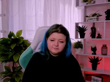 See Lunaar_ online Now @ fapping.uk