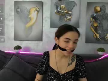 See Lunalynxx online Now @ fapping.uk
