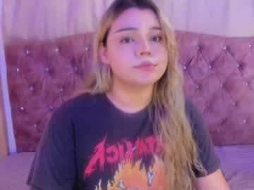 See Maxxxine_ online Now @ fapping.uk