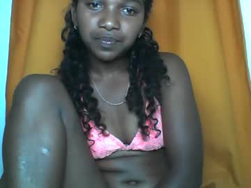 See Mila_lunah online Now @ fapping.uk