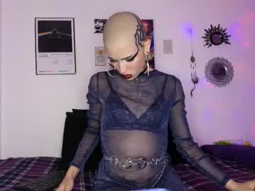 See Plutonbluemoon_999 online Now @ fapping.uk