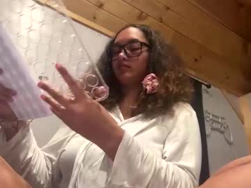 See Queennefertiti666 online Now @ fapping.uk