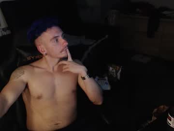 See Rayzel31 online Now @ fapping.uk