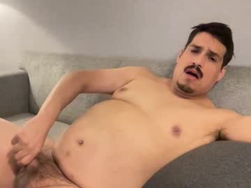 See Romancubbear online Now @ fapping.uk