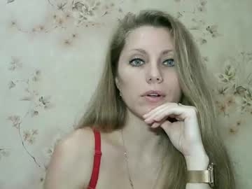 See Roxyfox18x01 online Now @ fapping.uk