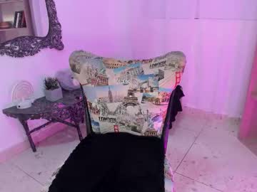 See Sexyly_fit online Now @ fapping.uk