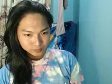 See Sexypetiteraine online Now @ fapping.uk