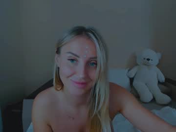 See Snezanablond online Now @ fapping.uk
