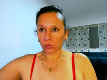 See Sofi_saliva2511 online Now @ fapping.uk
