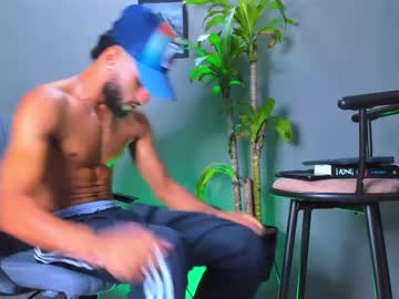 See Stev_velez online Now @ fapping.uk