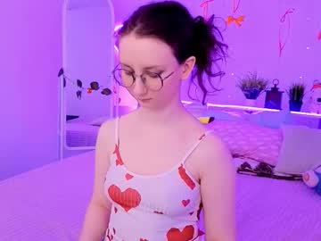 See Sunshine_blaze online Now @ fapping.uk