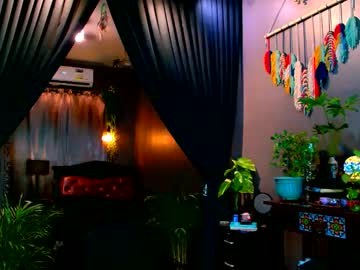 See Thalia_saint online Now @ fapping.uk