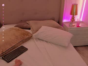 See Valeriah_ online Now @ fapping.uk