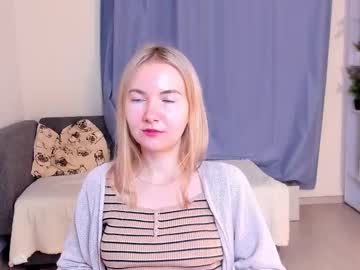 See Yuricazel online Now @ fapping.uk