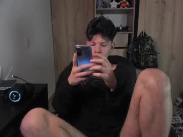 See Yurii_moody online Now @ fapping.uk